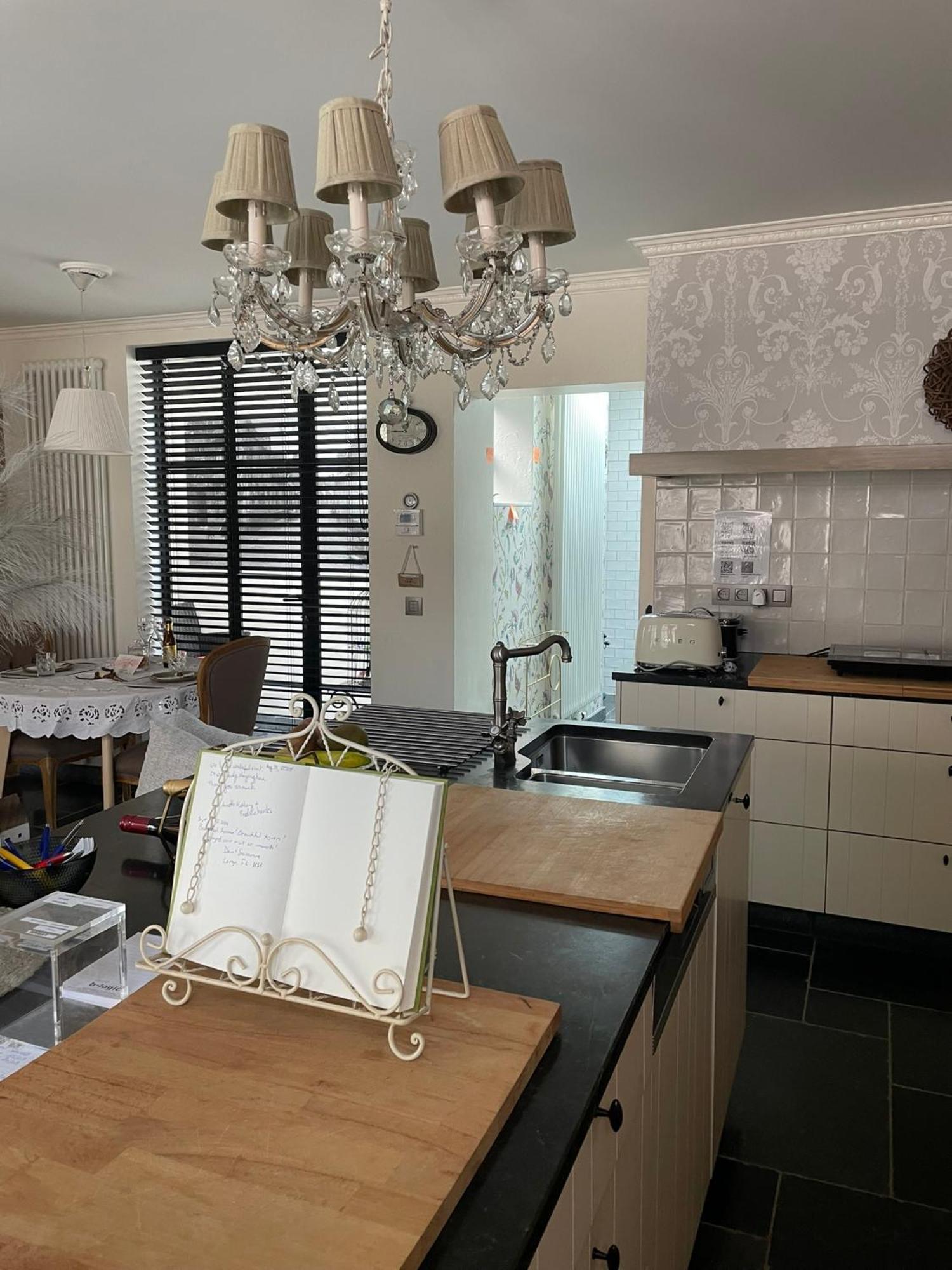 Maison d'hôtes Guestsuite Lady Anna 4*
